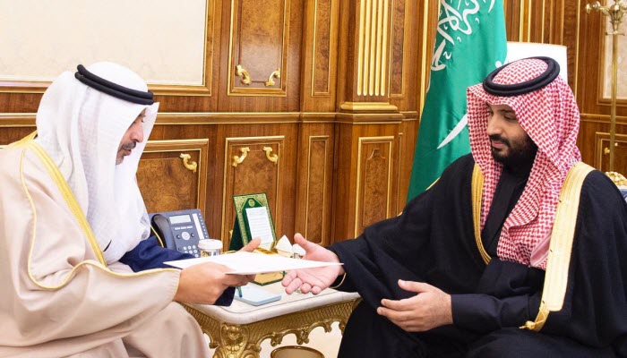 العبدالله يسلم رسالة سمو الأمير إلى ولي العهد السعودي 